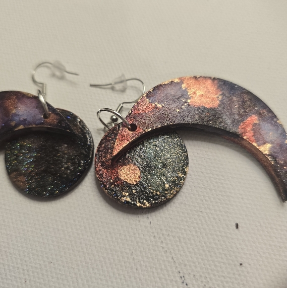 HANDCRAFTED Wood Crecent Moon Pierced Earrings HANDPAINTED ARTISAN Jewelry - Picture 11 of 16